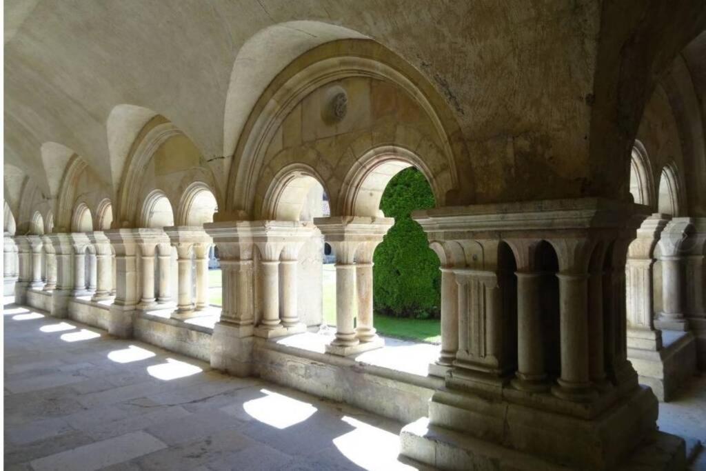 Charmante Maison Bourguignonne Avec Grand Jardin Et Parking Montbard Exterior foto