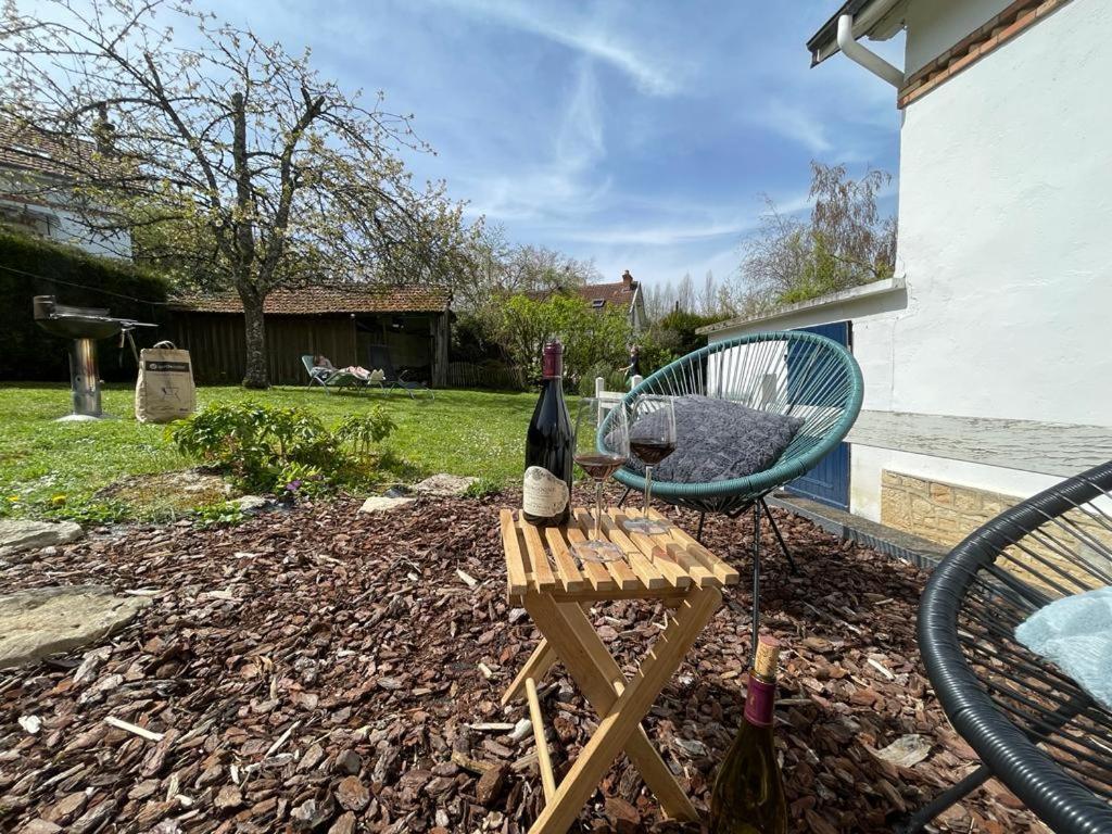 Charmante Maison Bourguignonne Avec Grand Jardin Et Parking Montbard Exterior foto
