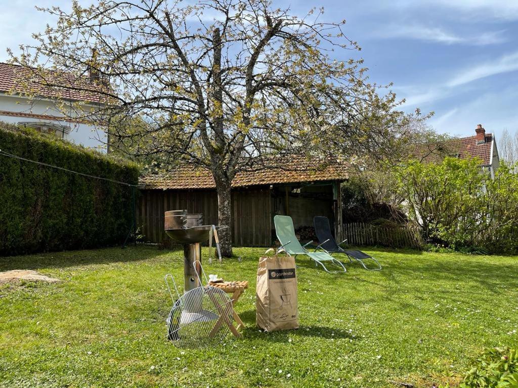 Charmante Maison Bourguignonne Avec Grand Jardin Et Parking Montbard Exterior foto